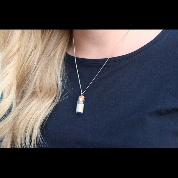 Sand Bottle Necklace - Picture 5 of 5